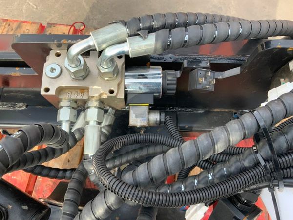 UNUSED SKIDSTEER STUMP GRINDER........322. 377233957