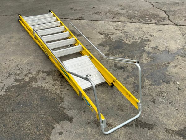 8 STEP FIBRE PLATFORM ACCESS LADDER.......0442. 377233904