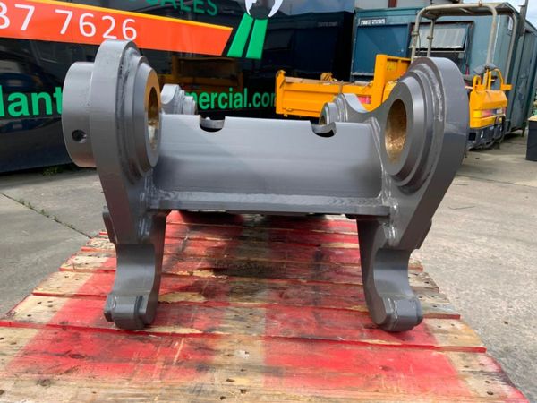 UNUSED VOLVO S3 QUICK HITCH  / COUPLER......7466. 377233925