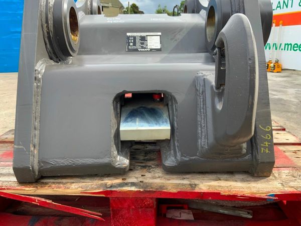 UNUSED VOLVO S3 QUICK HITCH  / COUPLER......7466. 377233928