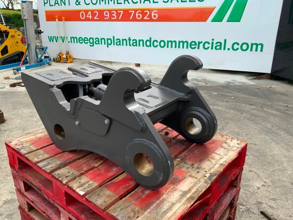 UNUSED VOLVO S3 QUICK HITCH  / COUPLER......7466. 377233937