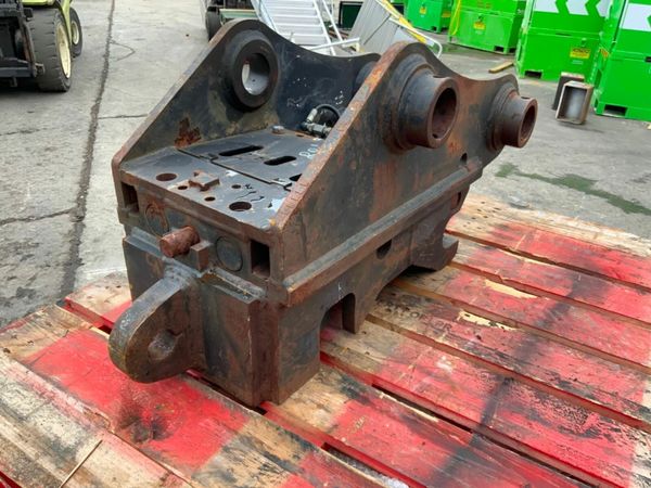 HYDRAULIC Q / HITCH....65mm PINS...13 ton....2405. 377234050
