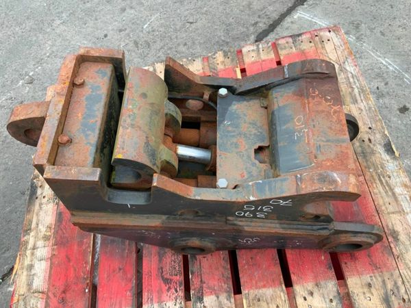 HYDRAULIC Q / HITCH....65mm PINS...13 ton....2405. 377234052