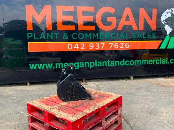 18" RHINOX MINI DIGGER BUCKET....35mm....208w. 377234007