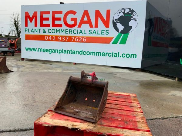 18" STRICKLAND BUCKET.........30mm PINS.....262v. 377234364