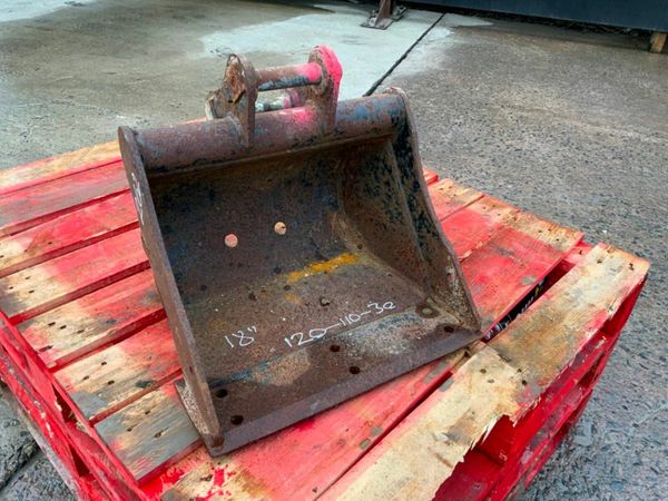 18" STRICKLAND BUCKET.........30mm PINS.....262v. 377234374