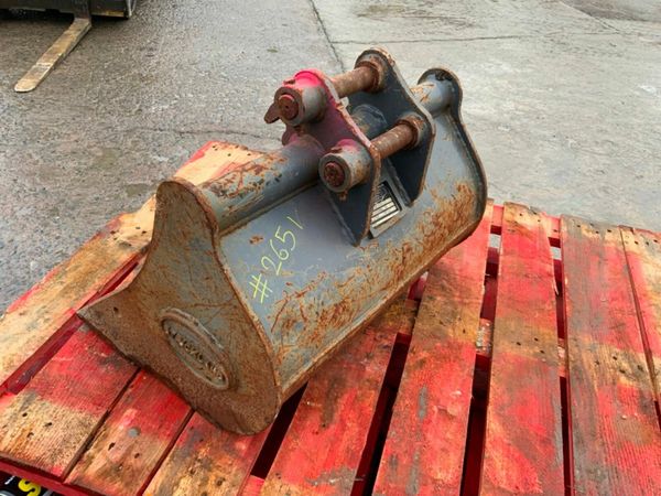 24" STRICKLAND BUCKET....30mm PINS.........265v. 377234434