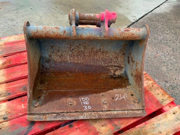 24" STRICKLAND BUCKET....30mm PINS.........265v. 377234437