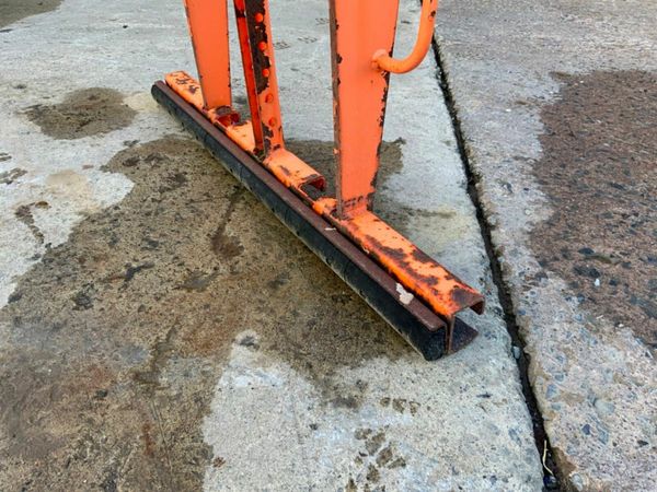 DOUBLE BALE MANUAL BLOCK GRAB........349v. 377234541