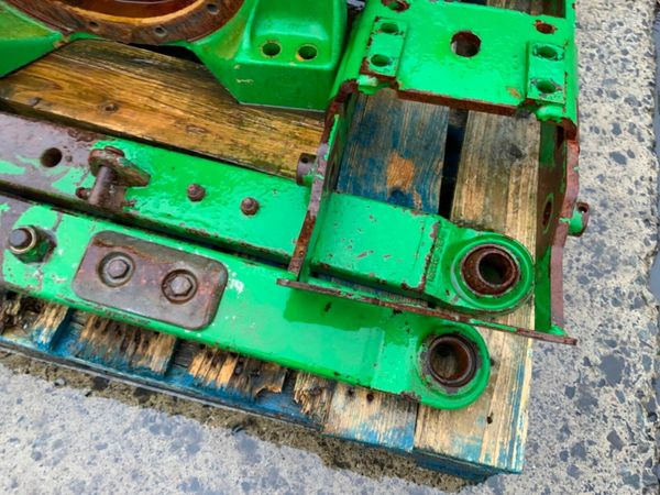 JOHN DEERE 6920 BACK END PARTS / ARMS. 377234578