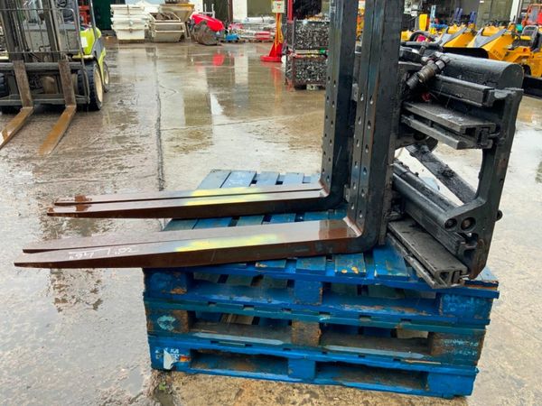 KAUP 3T429  FOUR FORK ADJUSTABLE CARRIAGE. 377234530