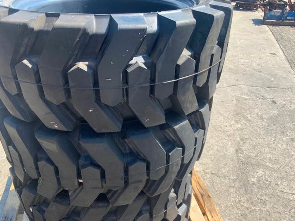 UNUSED CAMSO 33 x 12 -20 RIMS / TYRES......4490. 377234658
