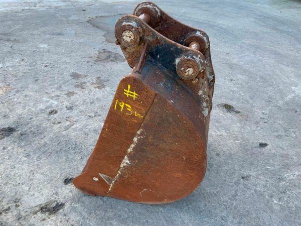 24" DIGGING BUCKET.........45mm PINS.....193. 377234679