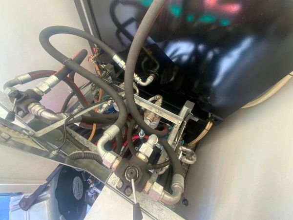 OIL EXTRACTION / TRANSFER PUMPING STATION......127 377234606