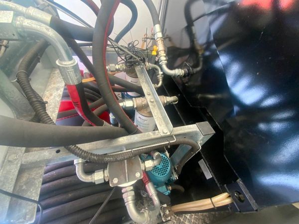 OIL EXTRACTION / TRANSFER PUMPING STATION......127 377234607