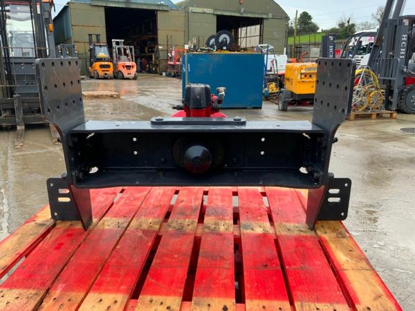 VBG DRAG TRAILER HITCH & CROSS MEMBER...930. 377234627