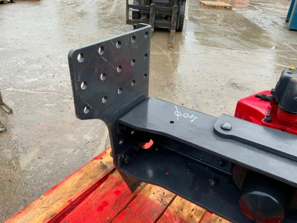 VBG DRAG TRAILER HITCH & CROSS MEMBER...930. 377234633