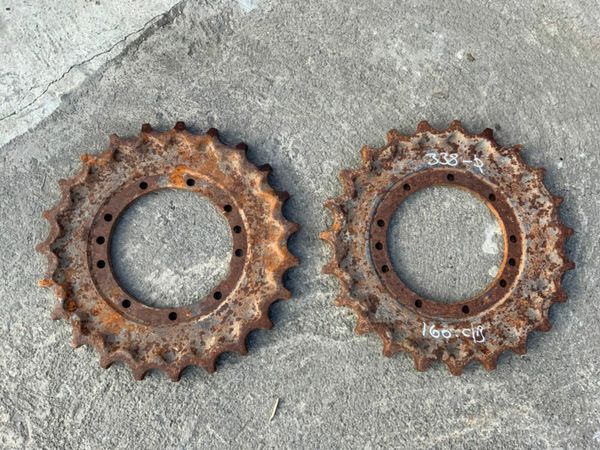 3 TONNE MINI DIGGER DRIVE SPROCKETS. 377234745