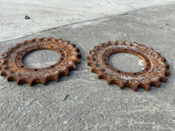 3 TONNE MINI DIGGER DRIVE SPROCKETS. 377234746
