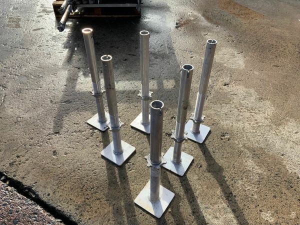 ALUMINIUM SCAFFOLDING JACK LEGS.......600w. 377234968
