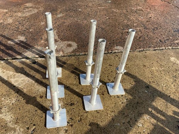 ALUMINIUM SCAFFOLDING JACK LEGS.......600w. 377234971