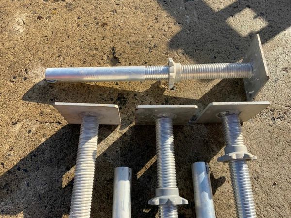 ALUMINIUM SCAFFOLDING JACK LEGS.......600w. 377234975