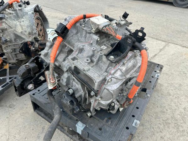 TOYOTA  AURIS OR PRIUS HYBRID GEARBOX 377235149