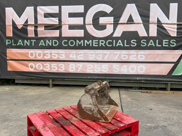 24" MINI DIGGER BUCKET....35mm PINS.........1355 377235274