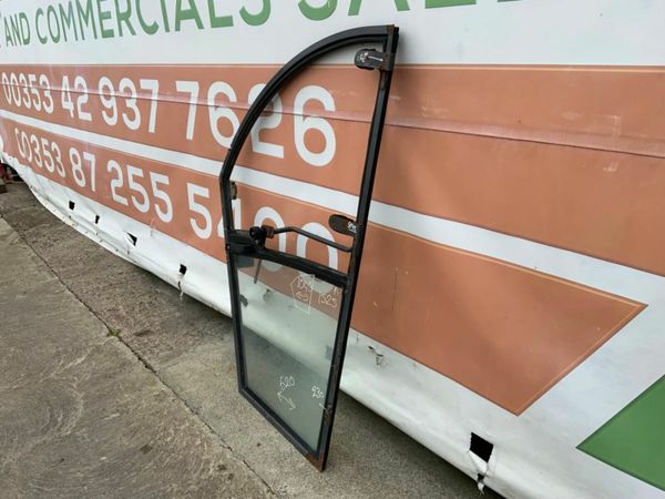 NEW HOLLAND 1745 TELEPORTER DOOR. 377235219