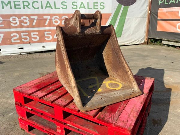 24" DIGGING BUCKET...50mm PINS.......170. 377235231