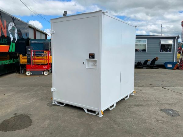 SELF CONTAINED PORTABLE TOILET POD......898J. 377235458