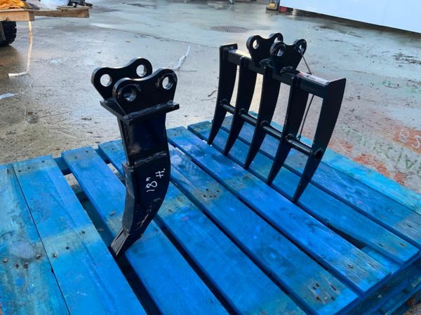 UNUSED MICRO DIGGER RIPPER TOOTH..25mm PINS. 377235546