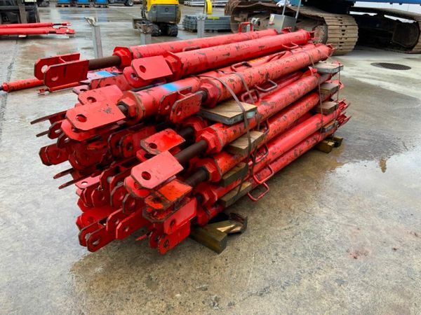 PUSH / PULL FORMWORK SUPPORTS PROPS..871/2. 377235506