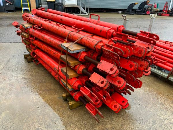 PUSH / PULL FORMWORK SUPPORTS PROPS..871/2. 377235507