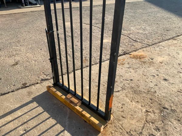900mm PEDESTRIAN SIDE ENTRANCE GATE......900. 377235686