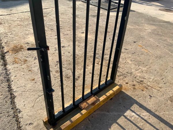 900mm PEDESTRIAN SIDE ENTRANCE GATE......900. 377235693