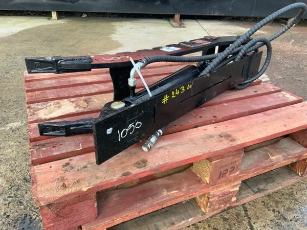 UNUSED HYDRAULIC THUMB GRAB....4/6tonne..243w. 377235762