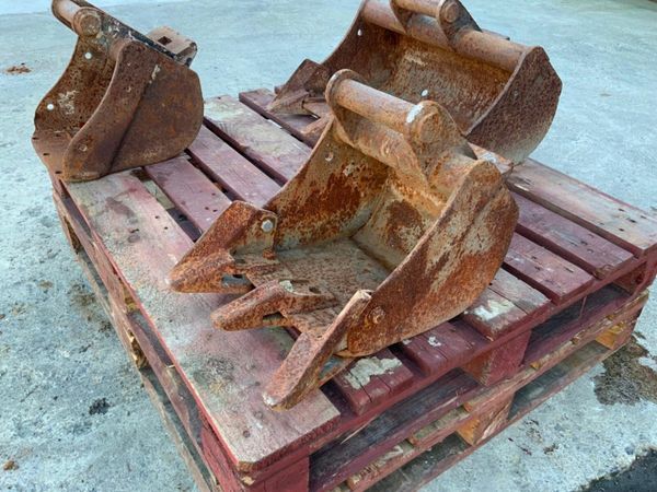 1.5t MINI DIGGER BUCKET......HARFORD HITCH...220. 377235819