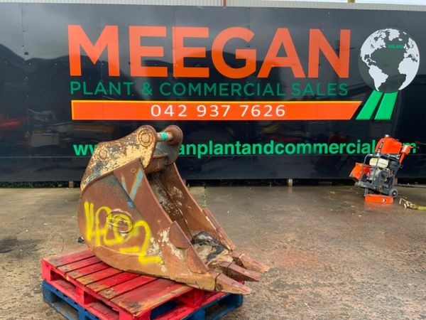 18" STRICKLAND BUCKET....65mm PINS.........1420-2. 377235991