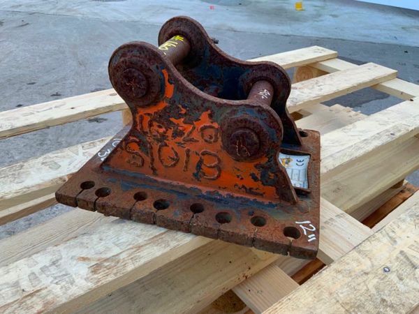 Q/HITCH HAMMER CRADLE....30mm PINS.......1407. 377236022