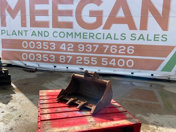 24" MINI DIGGER BUCKET.......30mm PINS.....1218. 377236150