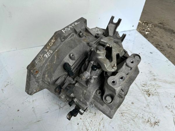 2016 OPEL ASTRA  GEARBOX..... P4G17 377236297