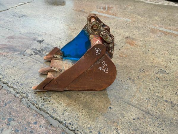 18" MINI DIGGER BUCKET...30mm PINS.....1830 377236365