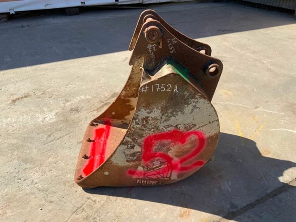 24" RHINOX DIGGING BUCKET....45mm PINS.....1752. 377236640