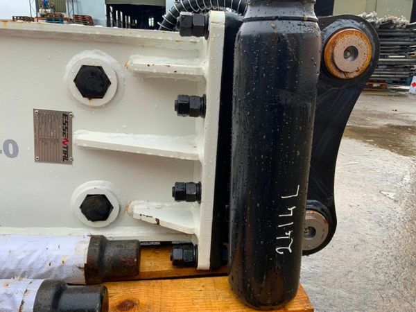 NEW 6 - 8 TON 50mm EB40 HAMMER /  BREAKER.....2414 377236647