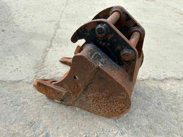 **... 12" .... MINI DIGGER BUCKET.....25mm....374- 377236666