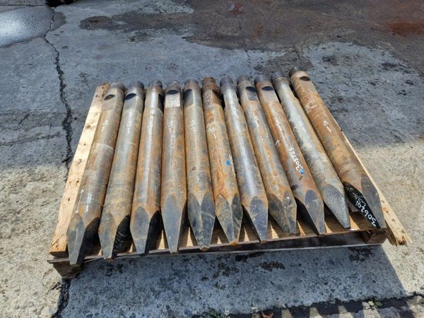 ** BRAND NEW CHISEL TO SUIT 13 TON BREAKER / HAMME 377236689