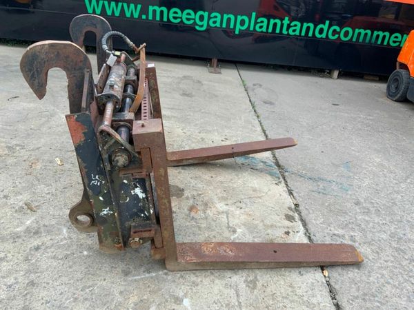 WHEELED LOADER Q/HITCH FORK CARRIAGE...3932 377236747