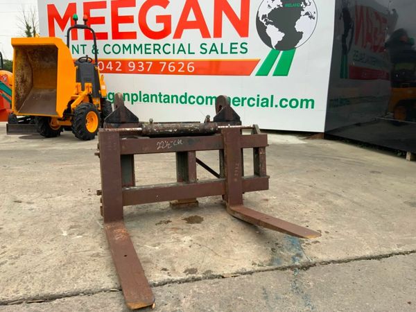 WHEELED LOADER Q/HITCH FORK CARRIAGE...3932 377236757