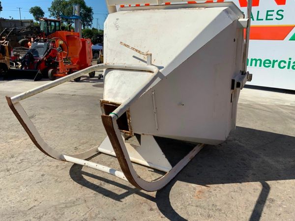 SECATOL 1500lts CONCRETE POURING SKIP.....3664 377236798